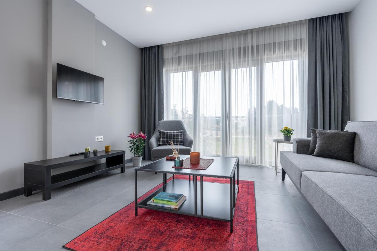 Rose Erela Aparthotel *